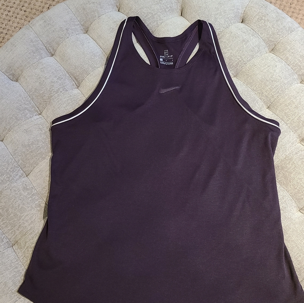 Nike tennis womens burgundy size large tank.